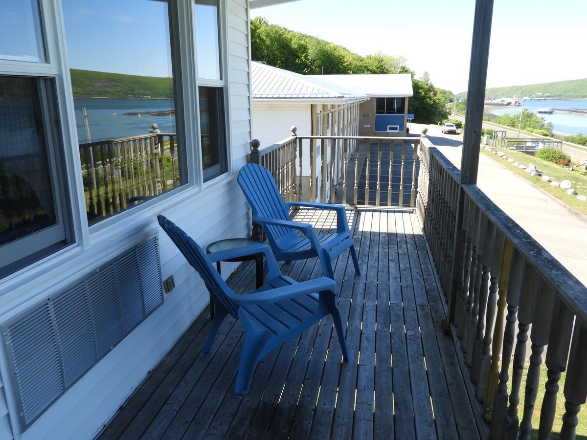 Admiral Digby Inn Restaurant And Cottages Buitenkant foto
